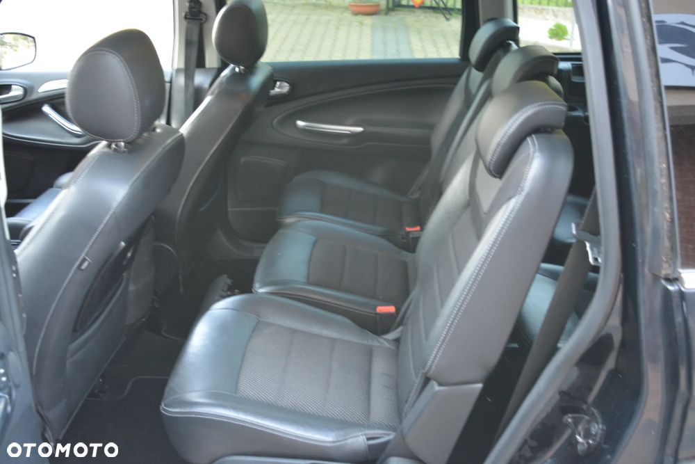 Ford Galaxy - 14