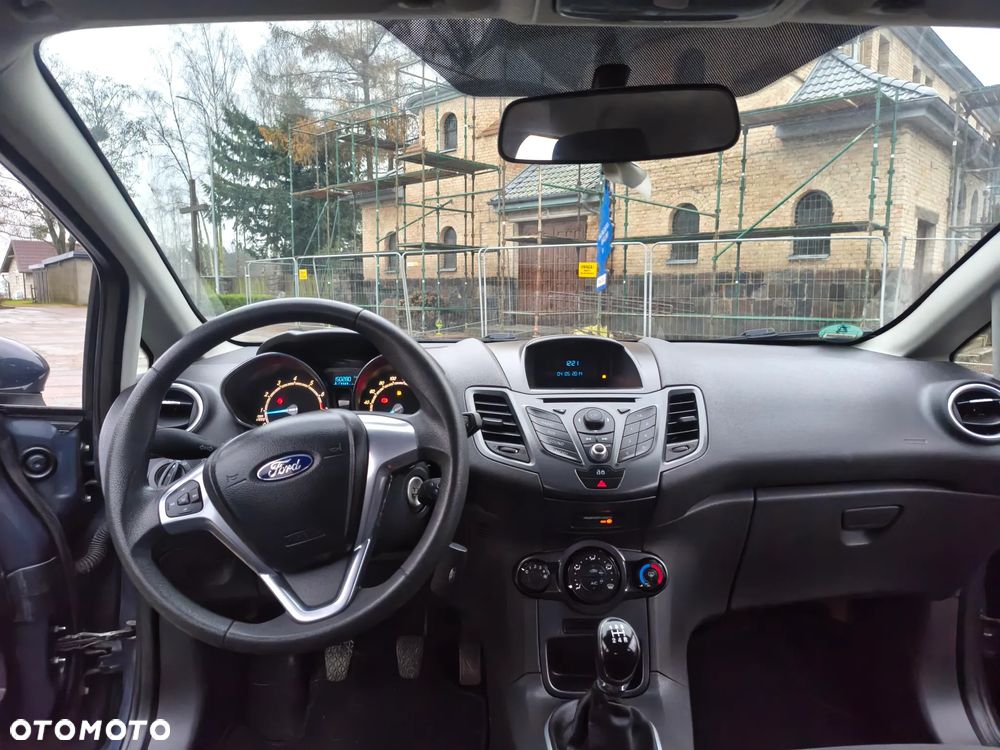 Ford Fiesta 1.25 Ambiente - 21