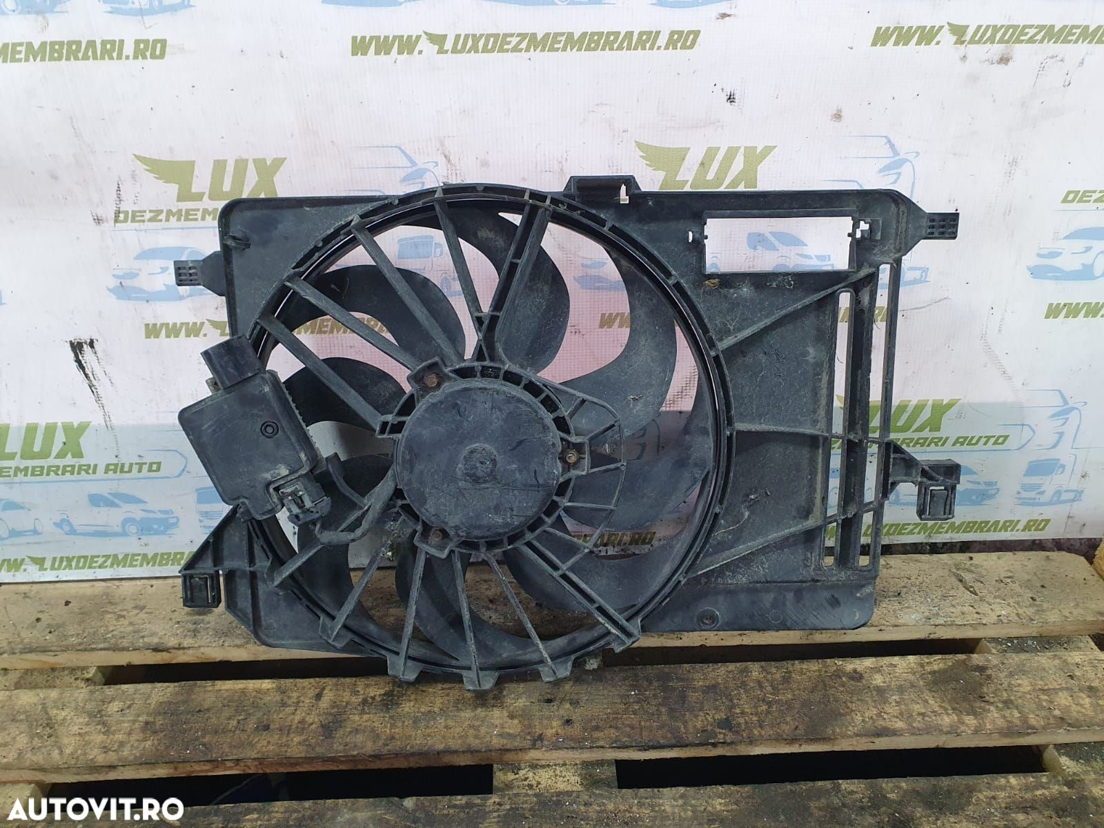 Electroventilator 8240588 1.6 tdci Ford Focus 3 [2011 - 2015] - 2