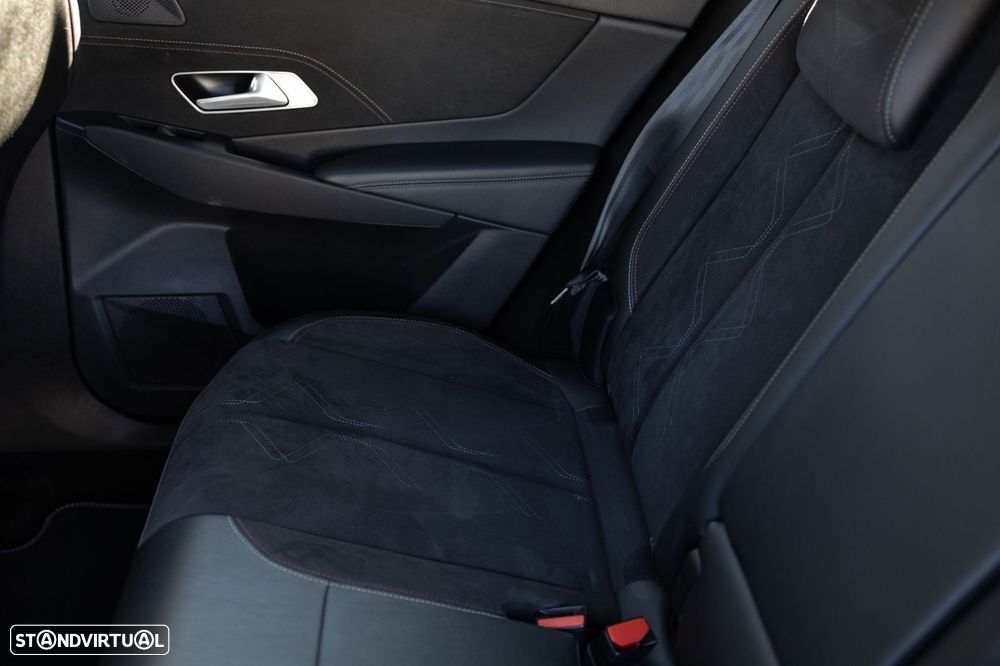 DS DS7 Crossback E-Tense Performance Line EAT8 - 29