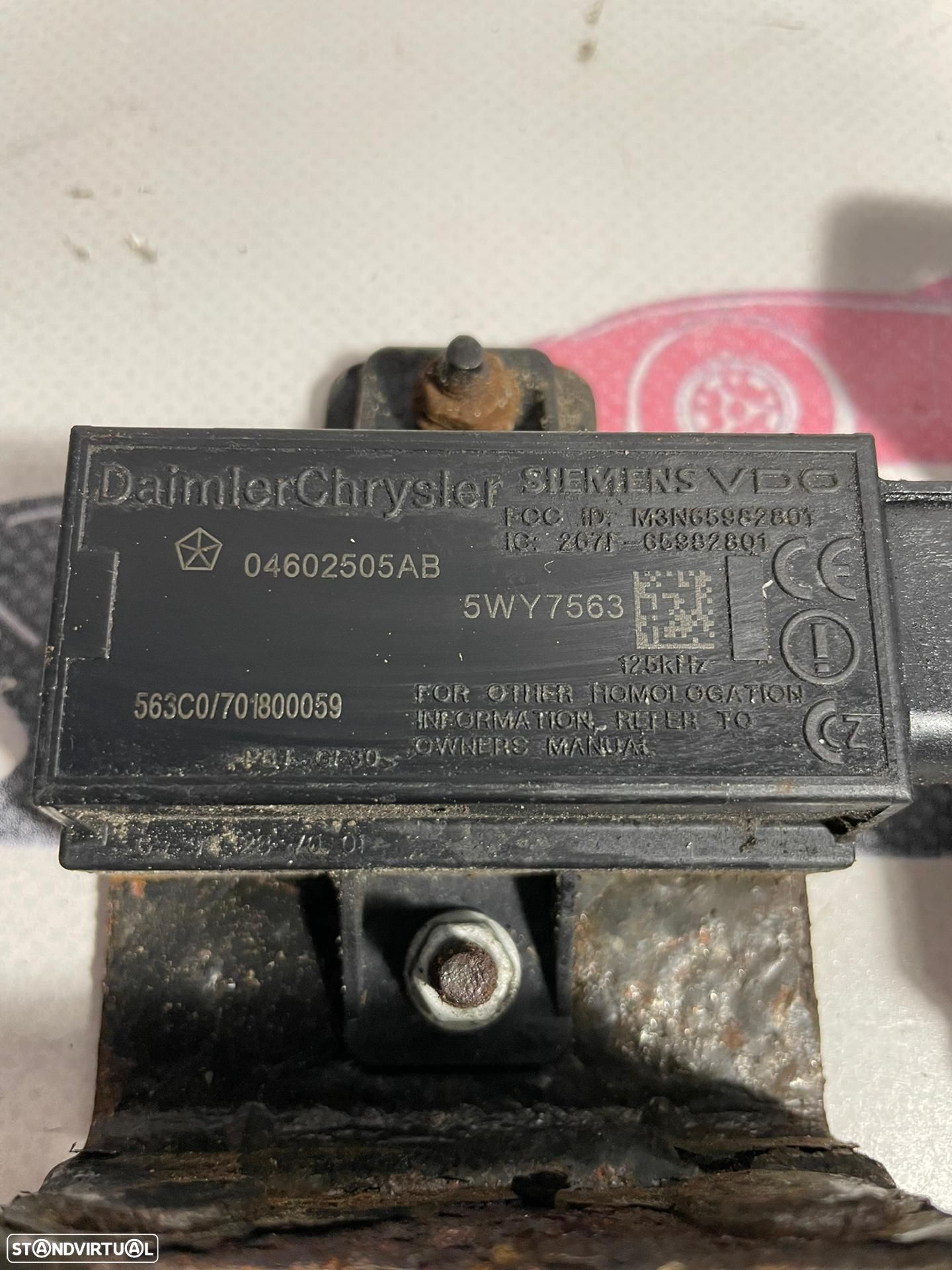 CHRYSLER 300 C  TIRE PRESSURE TRANSPONDER 04602504ab - 1