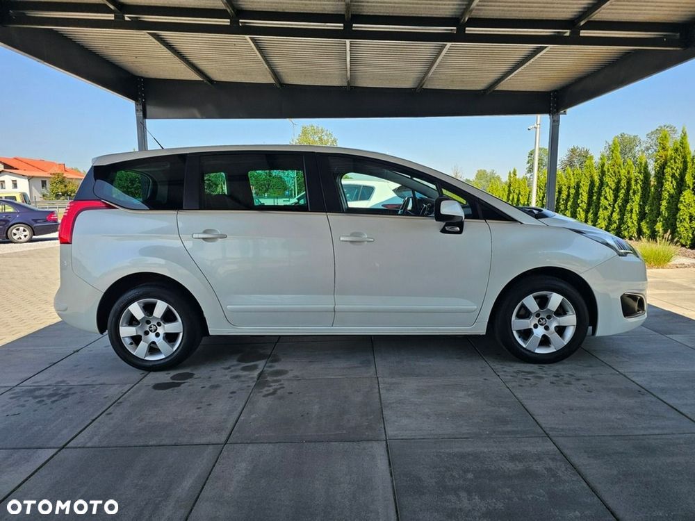 Peugeot 5008 - 10