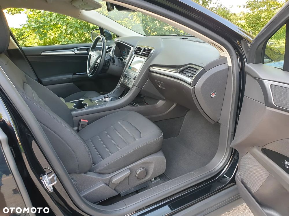 Ford Mondeo 2.0 TDCi Ambiente Plus PowerShift - 17