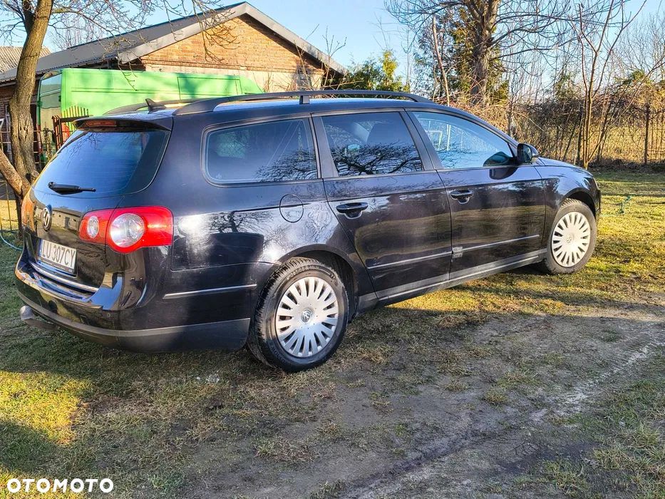 Volkswagen Passat 2.0 TDI DPF Trendline - 5