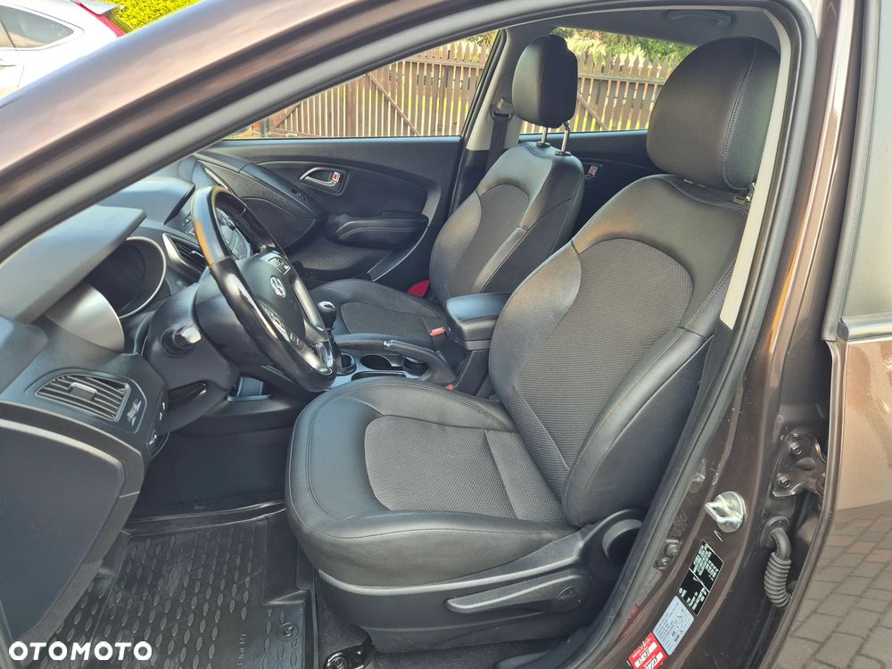 Hyundai ix35 1.7 CRDi 2WD Fifa World Cup Edition - 17