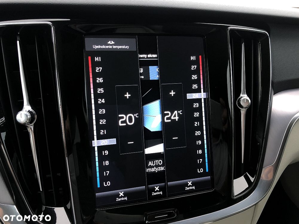 Volvo V60 B4 D Momentum Pro - 12
