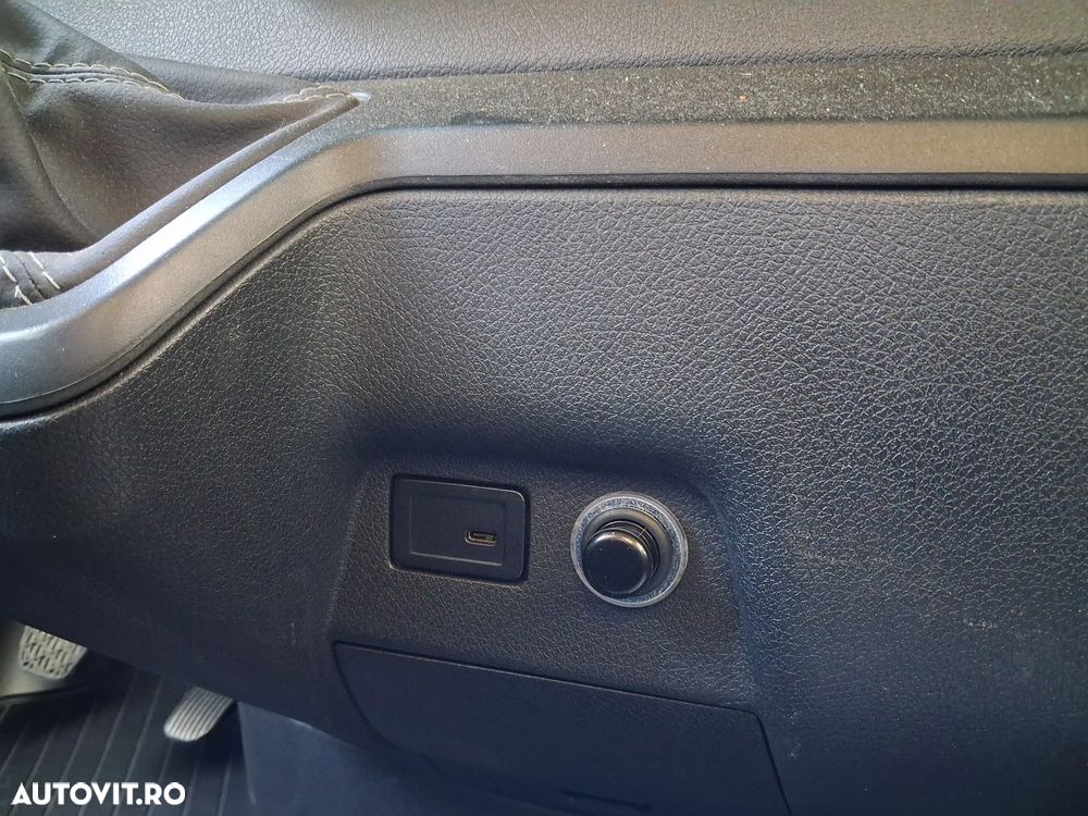 Mercedes-Benz Sprinter 317 - 20