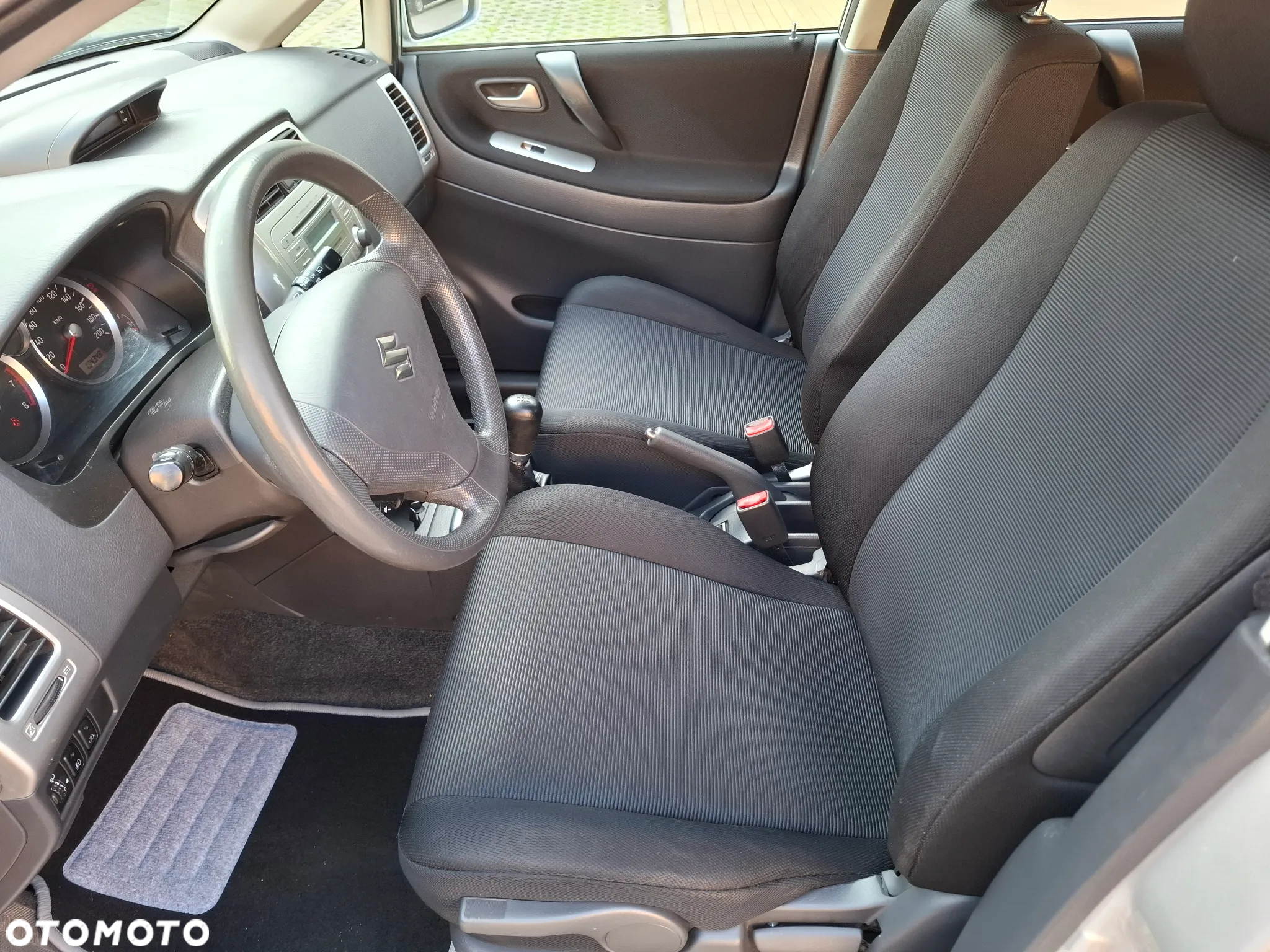 Suzuki Liana 1.6 Comfort - 25