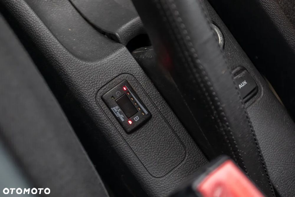 Skoda Roomster 1.4 MPI Ambition PLUS EDITION - 30