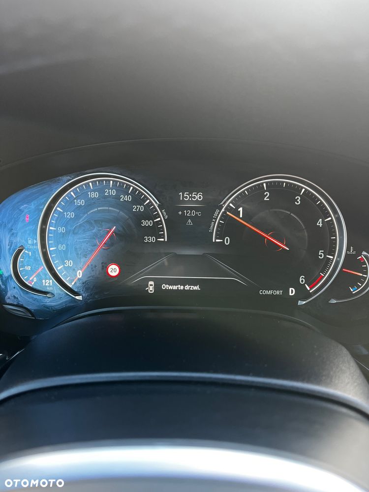 BMW Seria 5 520d M Sport Edition - 23