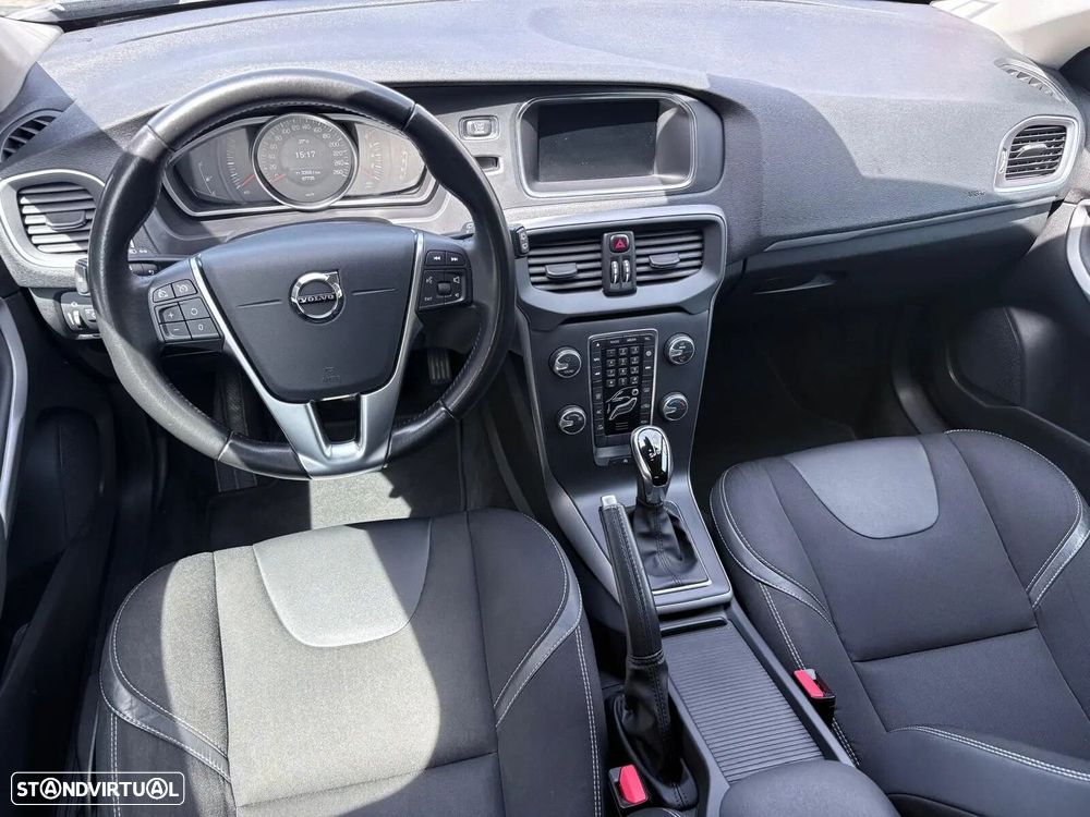 Volvo V40 1.5 T3 Sport Edition Plus Geartronic - 33