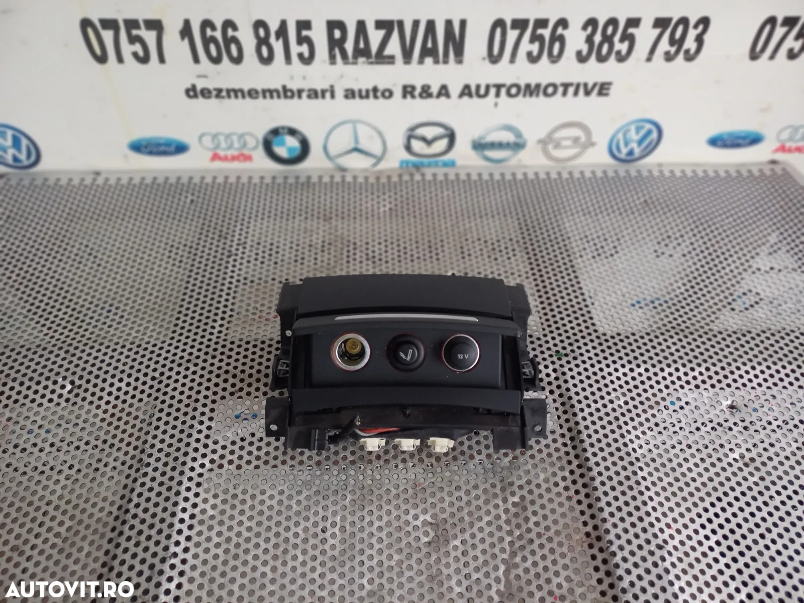 Priza Bricheta Spate Cotiera Audi A8 4H D4 An 2010-2011-2012-2013-2014-2015-2016-2017 Dezmembrez Au - 3