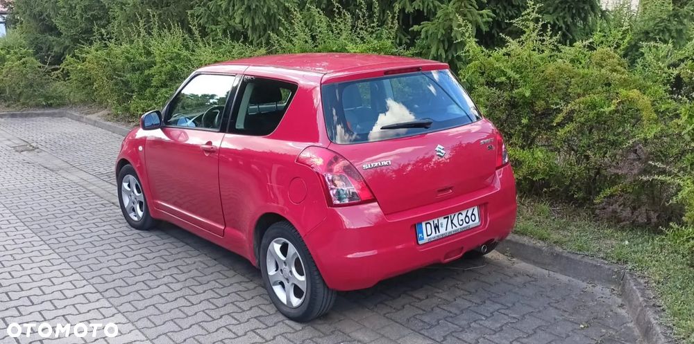 Suzuki Swift 1.3 Classic - 3