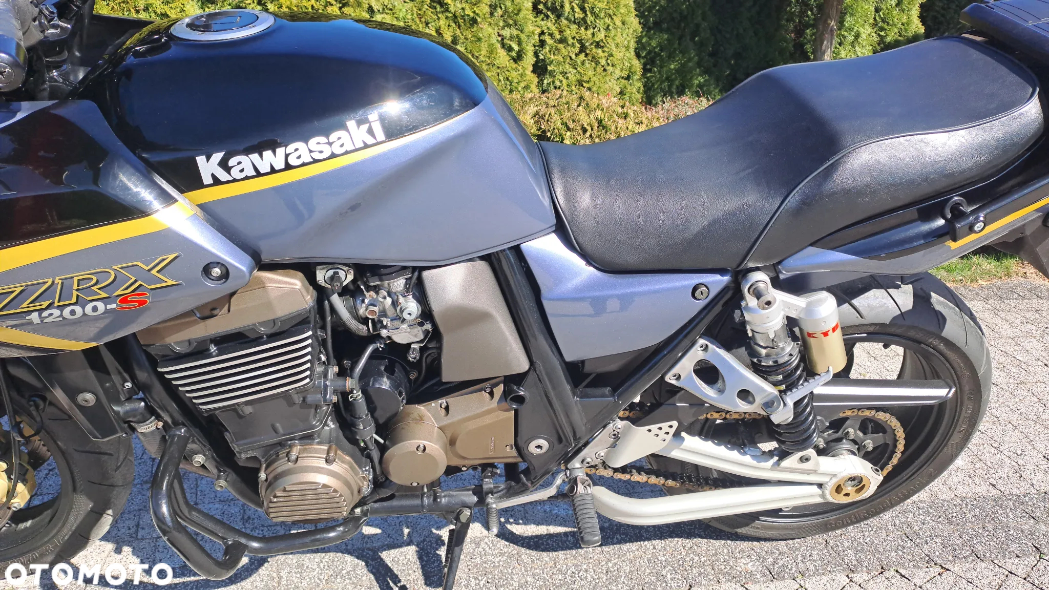 Kawasaki ZRX - 29