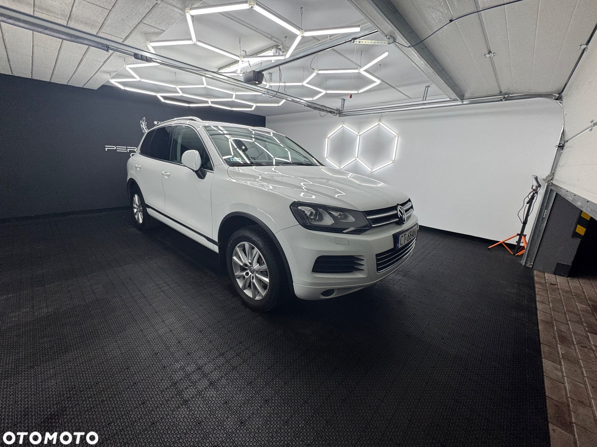 Volkswagen Touareg 3.0 V6 TDI BMT - 3