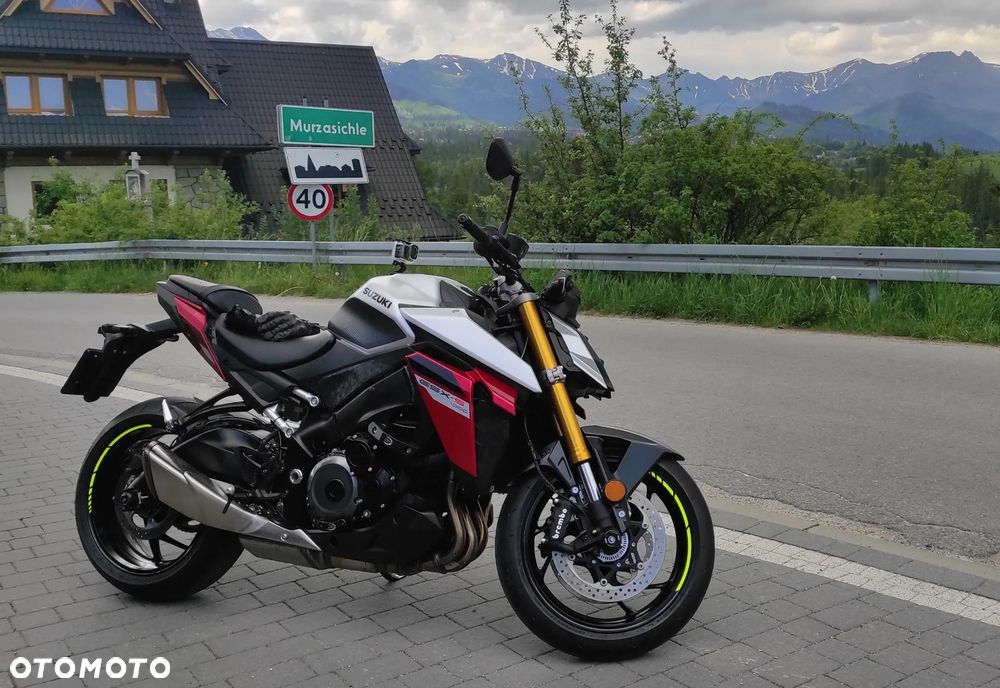 Suzuki GSX 1000 - 1