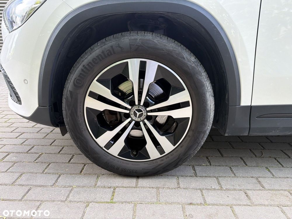 Mercedes-Benz GLA 180 Progressive - 19