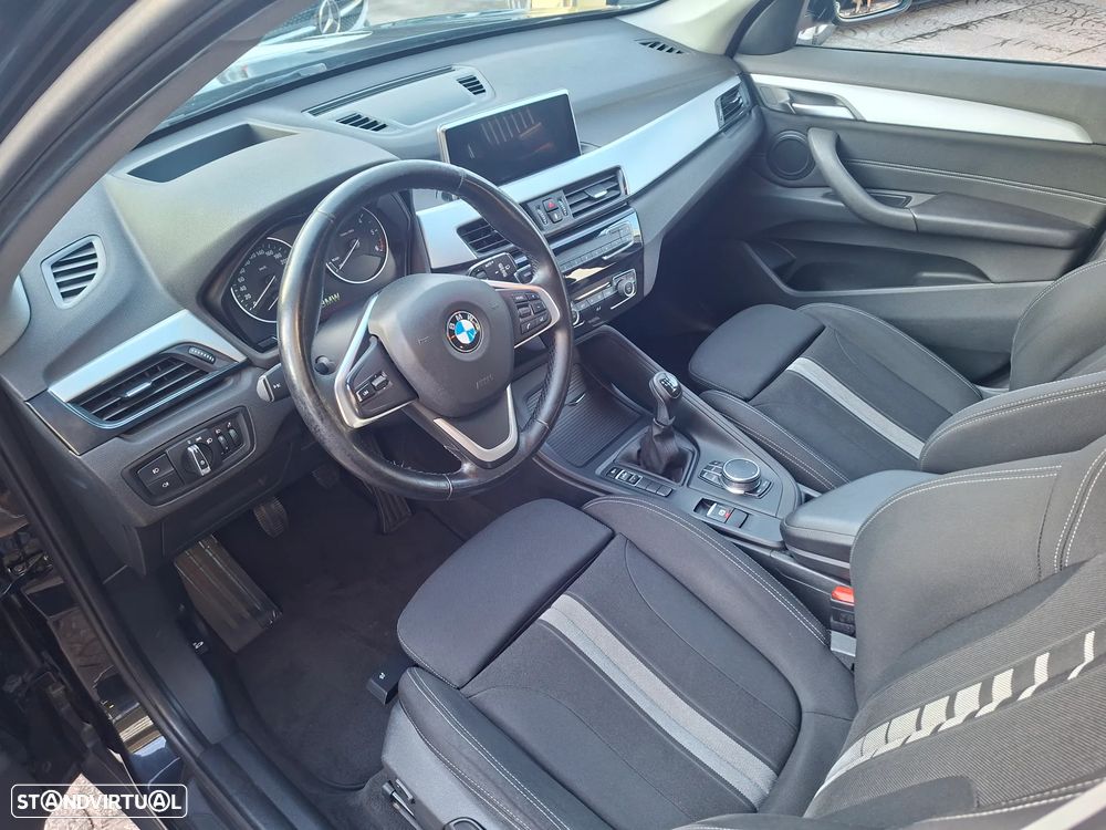 BMW X1 sDrive18d Sport Line - 14