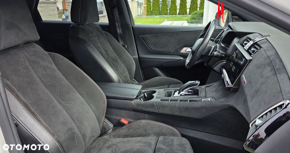 DS Automobiles DS 7 Crossback 2.0 BlueHDi Performance Line + - 33