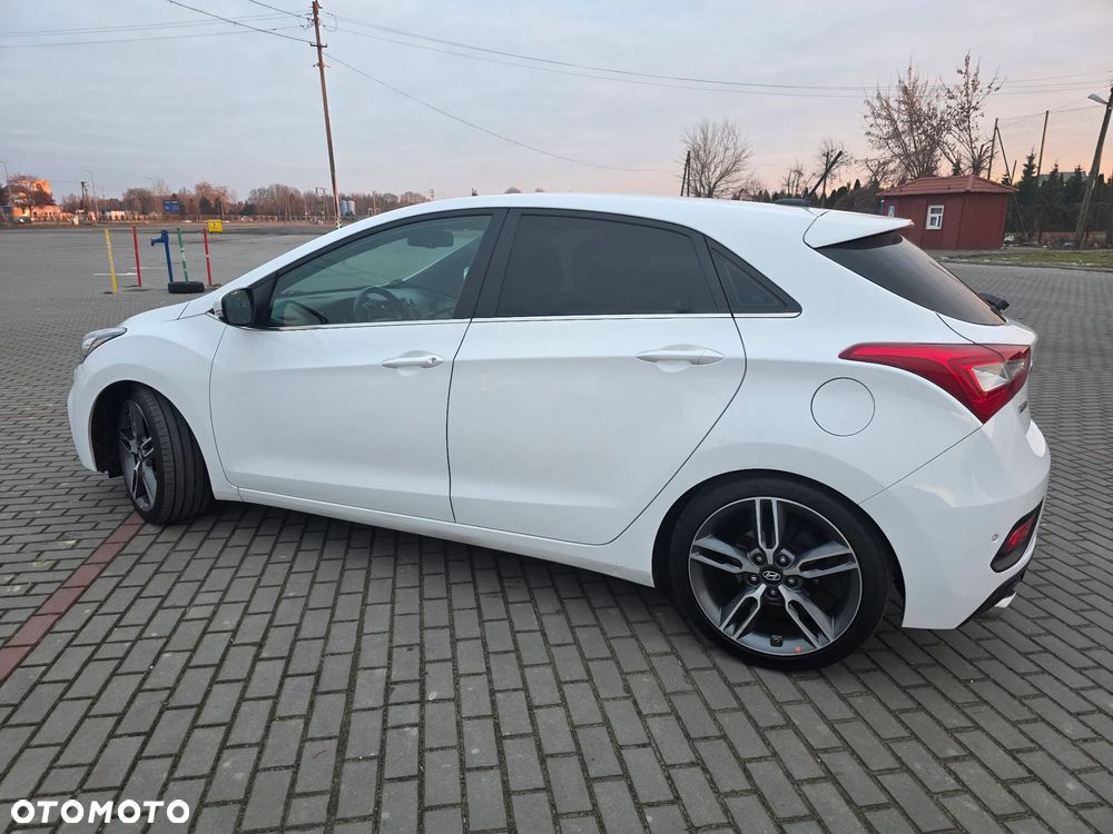 Hyundai i30 1.6 T GDI Turbo - 18