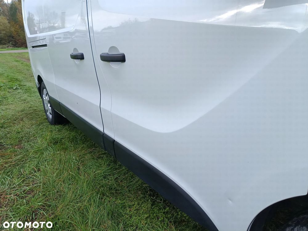 Nissan Nv300 LONG L2H1 jak Trafic, Vivaro 1.6 diesel dCi 125 manual 2018 rok STAN BDB Gotowy do jazdy!!! - 19