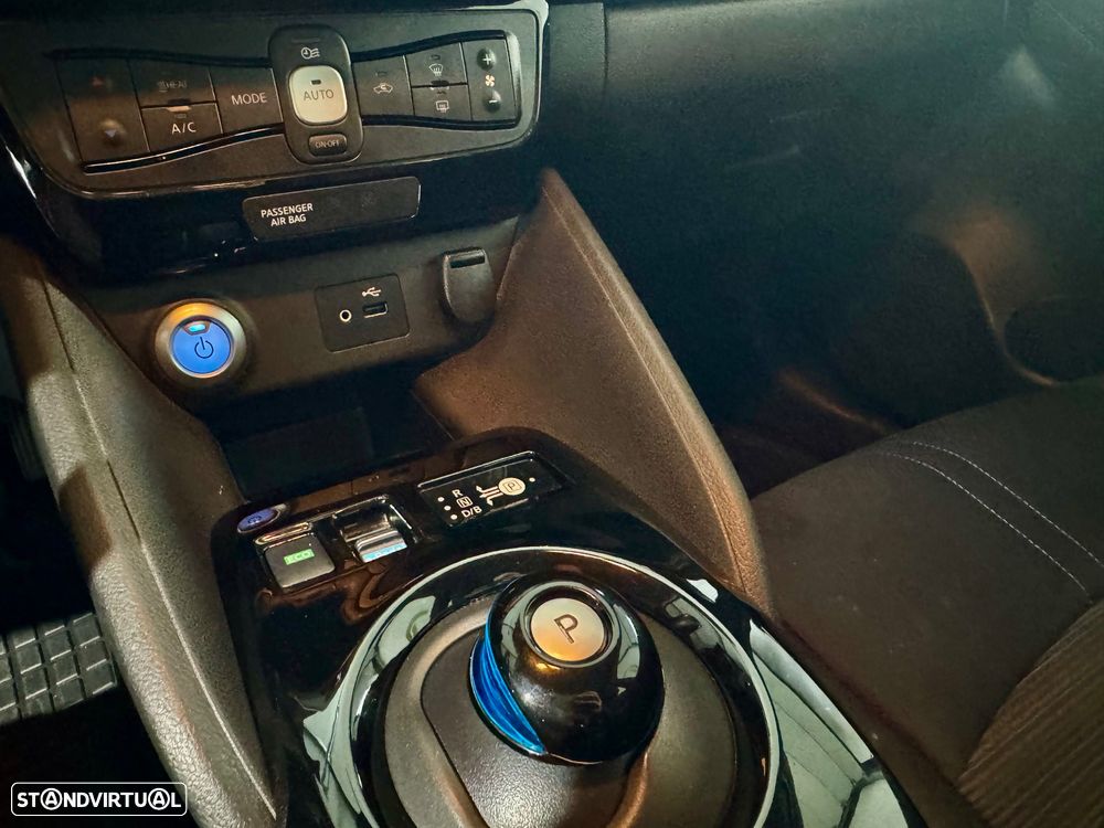 Nissan Leaf Tekna Two Tone+ProPilot Park - 17