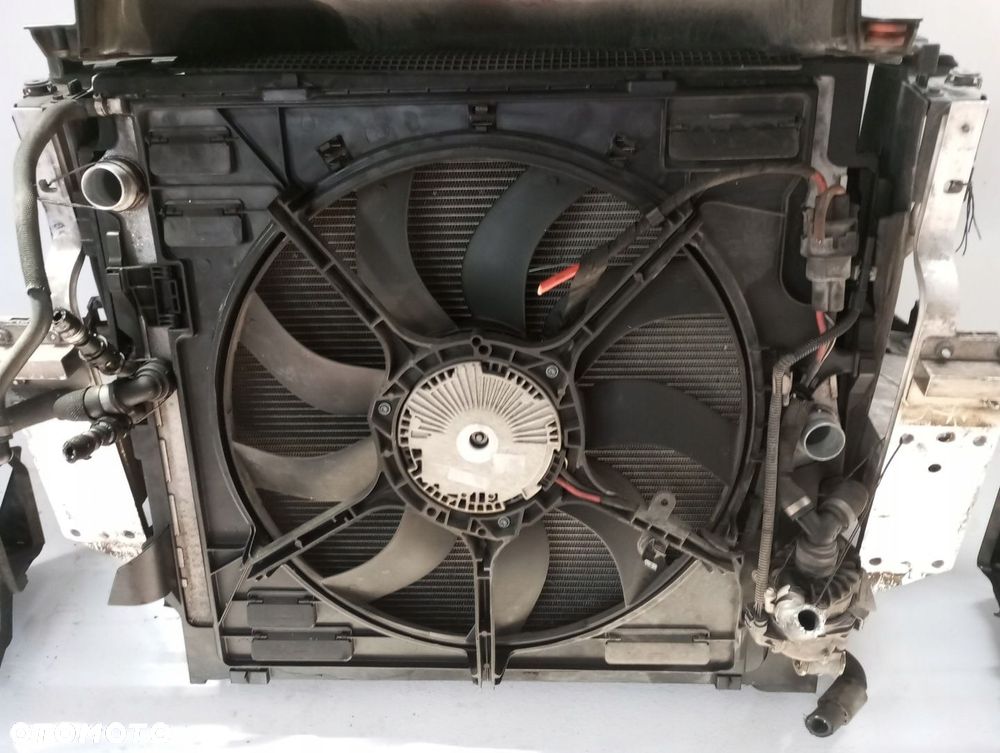 CHŁODNICE PAS PRZEDNI BMW X6 F16 X6M 4,4i - 4