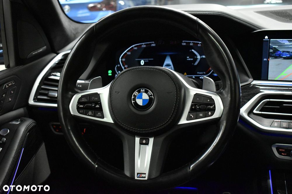 BMW X7 - 16