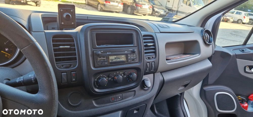 Renault Trafic - 8