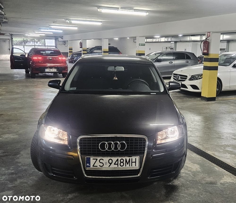 Audi A3 Sportback - 2