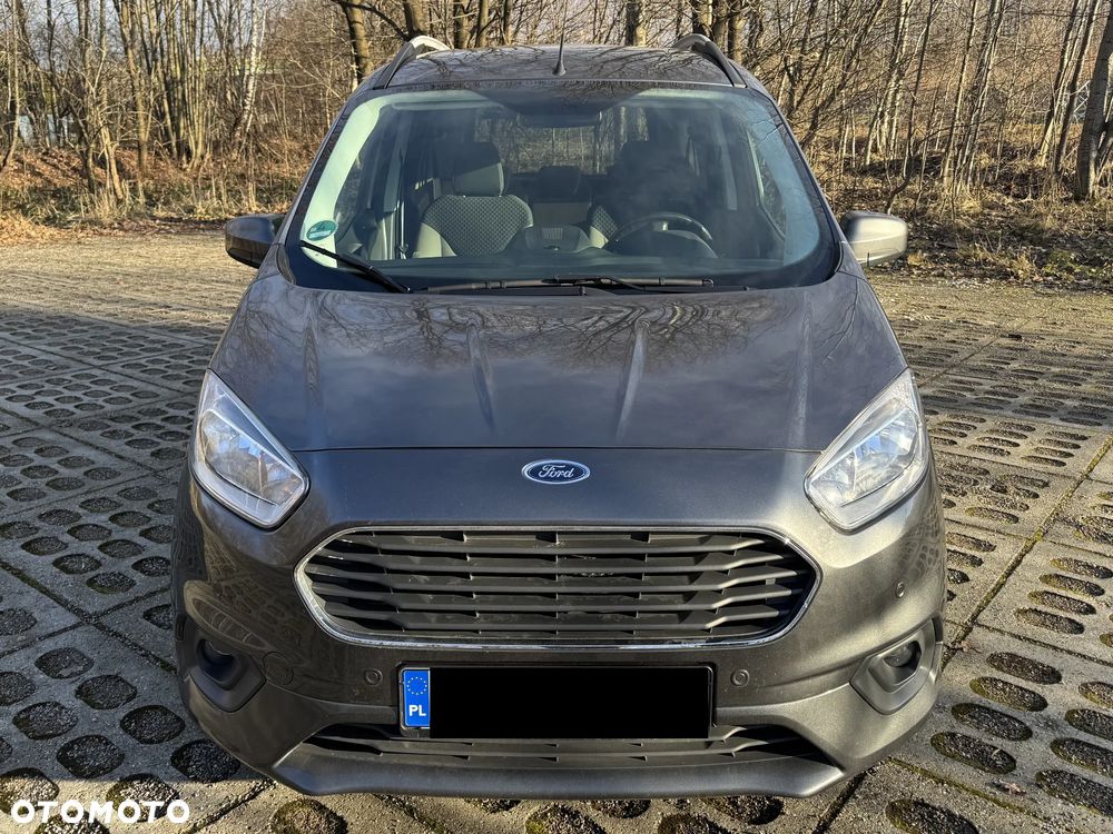 Ford Tourneo Courier 1.5 TDCi Ambiente - 2