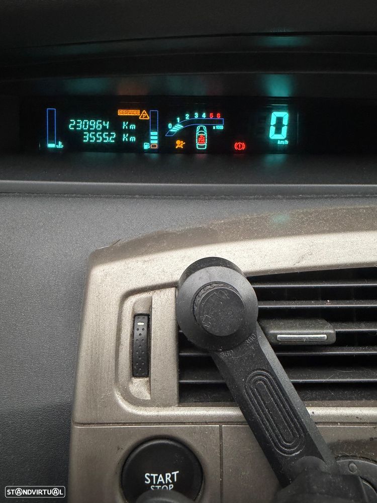 Renault Scénic 1.5 dCi Dynamique - 4