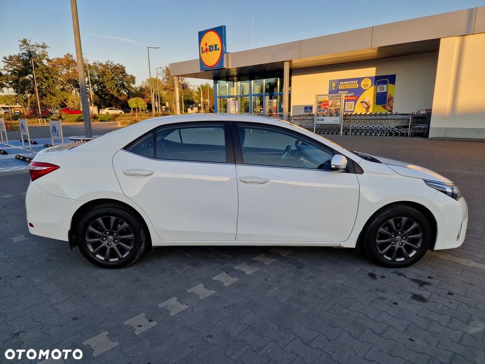 Toyota Corolla 1.6 Premium - 3