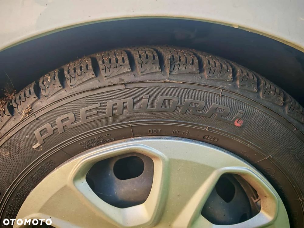 Ford Transit Courier - 13