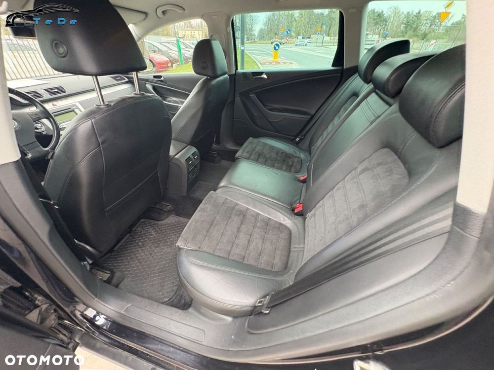 Volkswagen Passat Variant 2.0 TDI DPF 4Mot Comfortline - 24