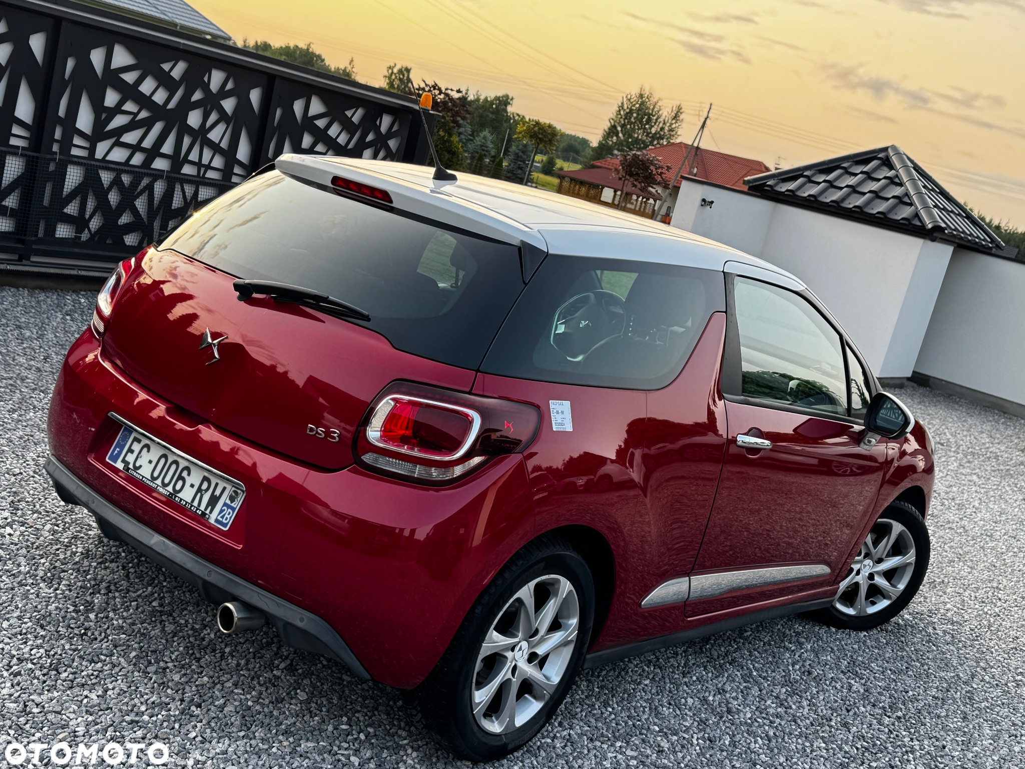 Citroën DS3 PureTech 110 Start & Stop EAT6 OPF SOCHIC - 3