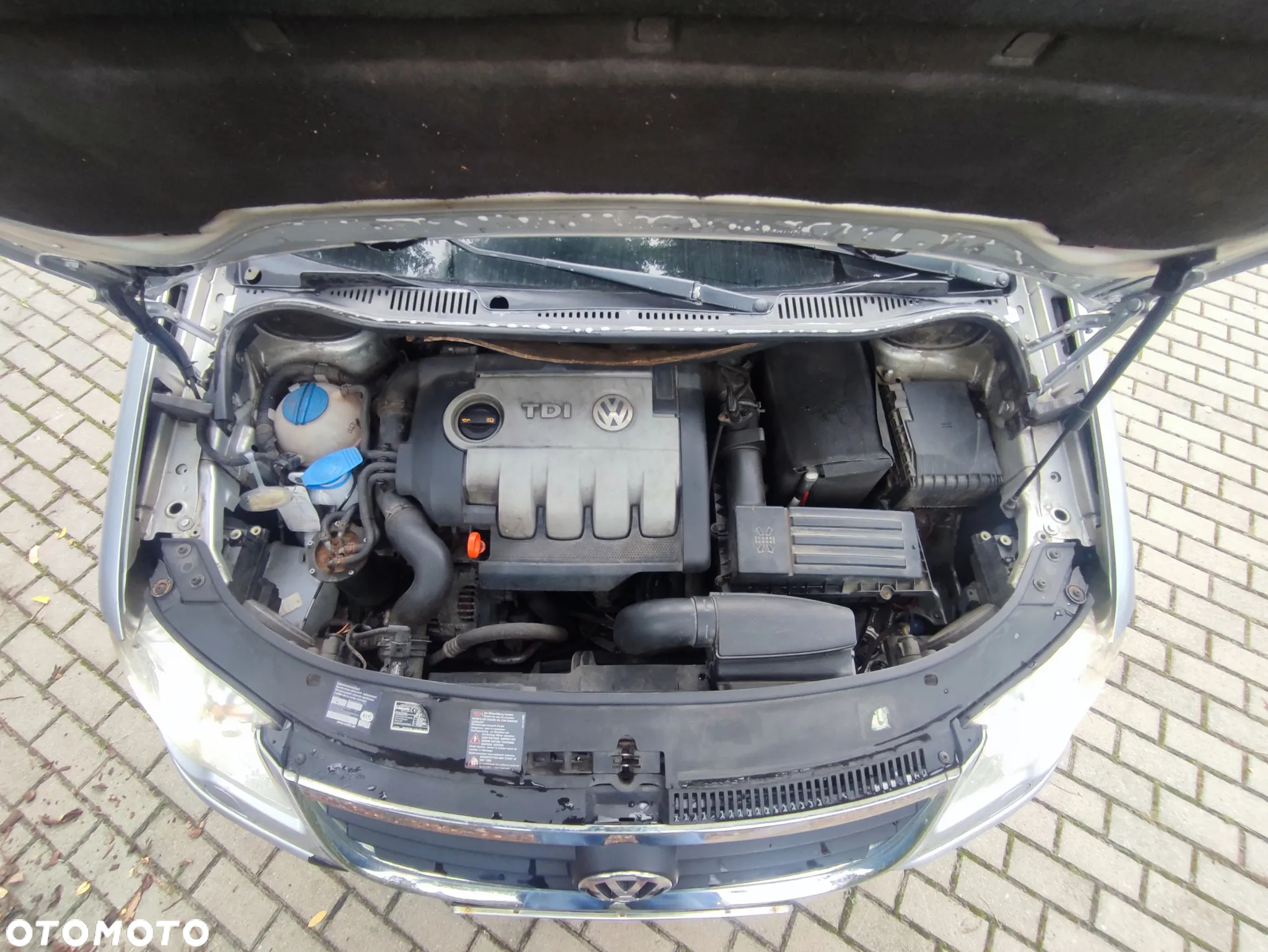 Volkswagen Touran - 3