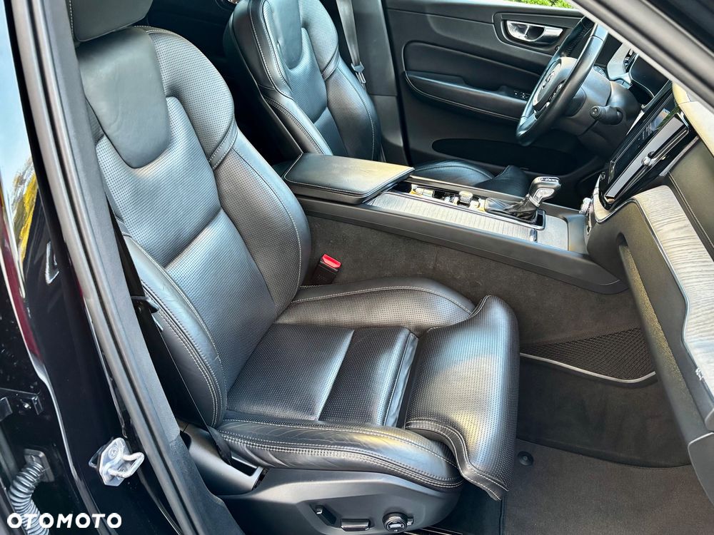 Volvo XC 60 D4 AWD Inscription - 26