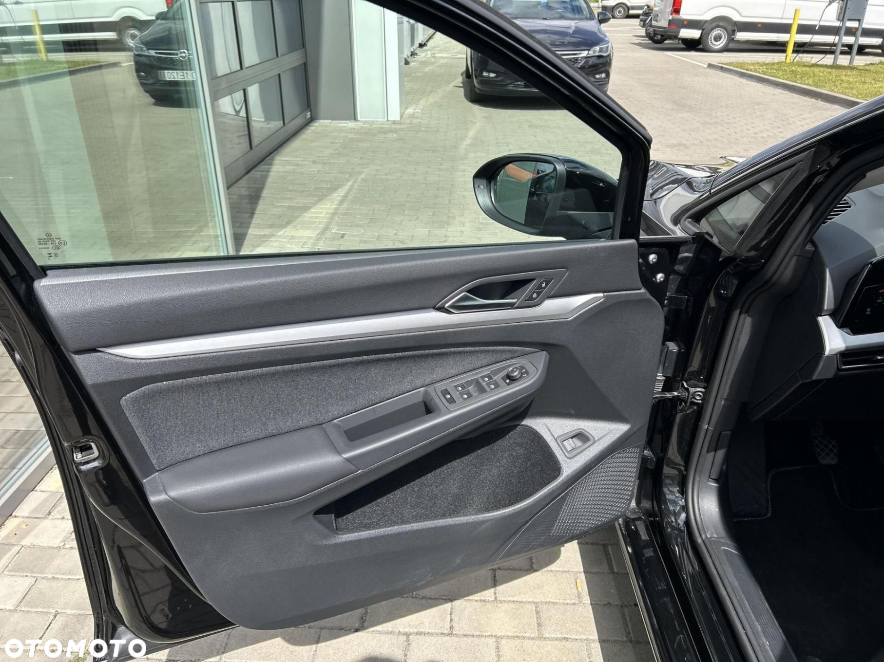 Volkswagen Golf - 10