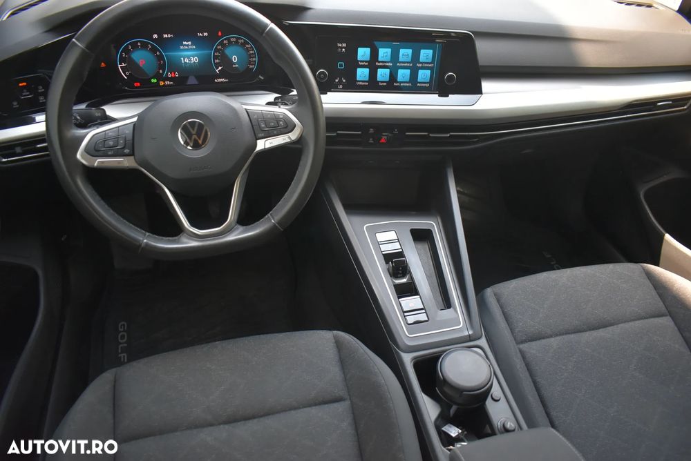 Volkswagen Golf 1.0 eTSI DSG MHEV Life - 16