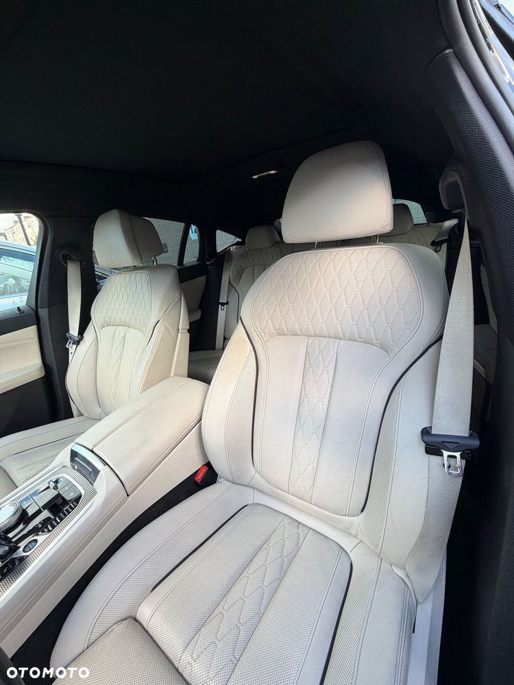 BMW X6 - 15