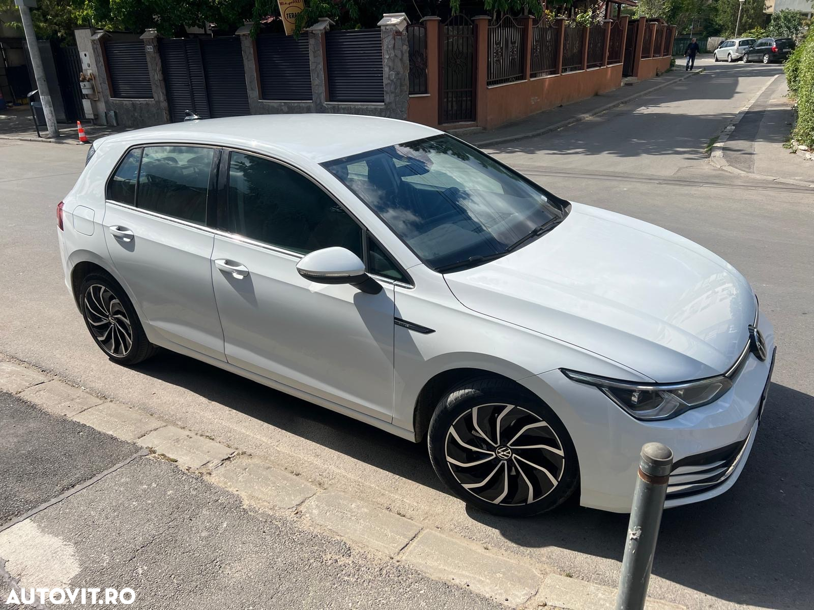 Volkswagen Golf 1.5 TSI ACT Style - 17