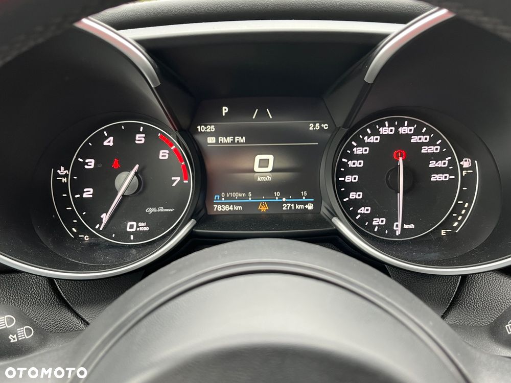 Alfa Romeo Giulia 2.0 Turbo Veloce TI Q4 - 25