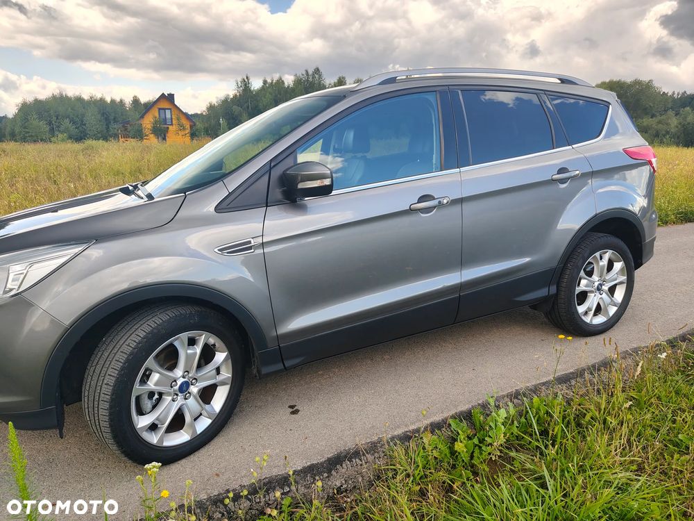 Ford Kuga 2.0 TDCi 4x4 Titanium - 4