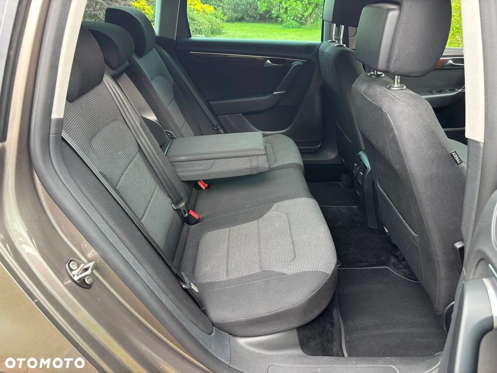 Volkswagen Passat Variant 2.0 TDI BlueMotion Technology Comfortline - 23
