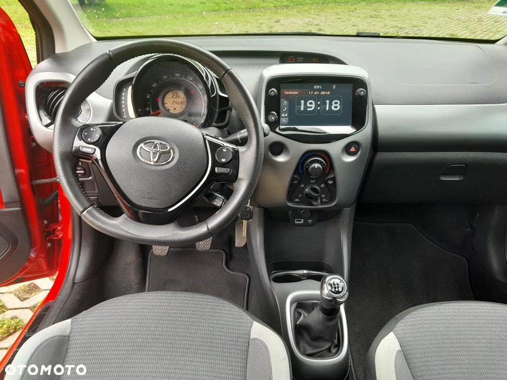 Toyota Aygo 1.0 VVT-i Color Edition - 26