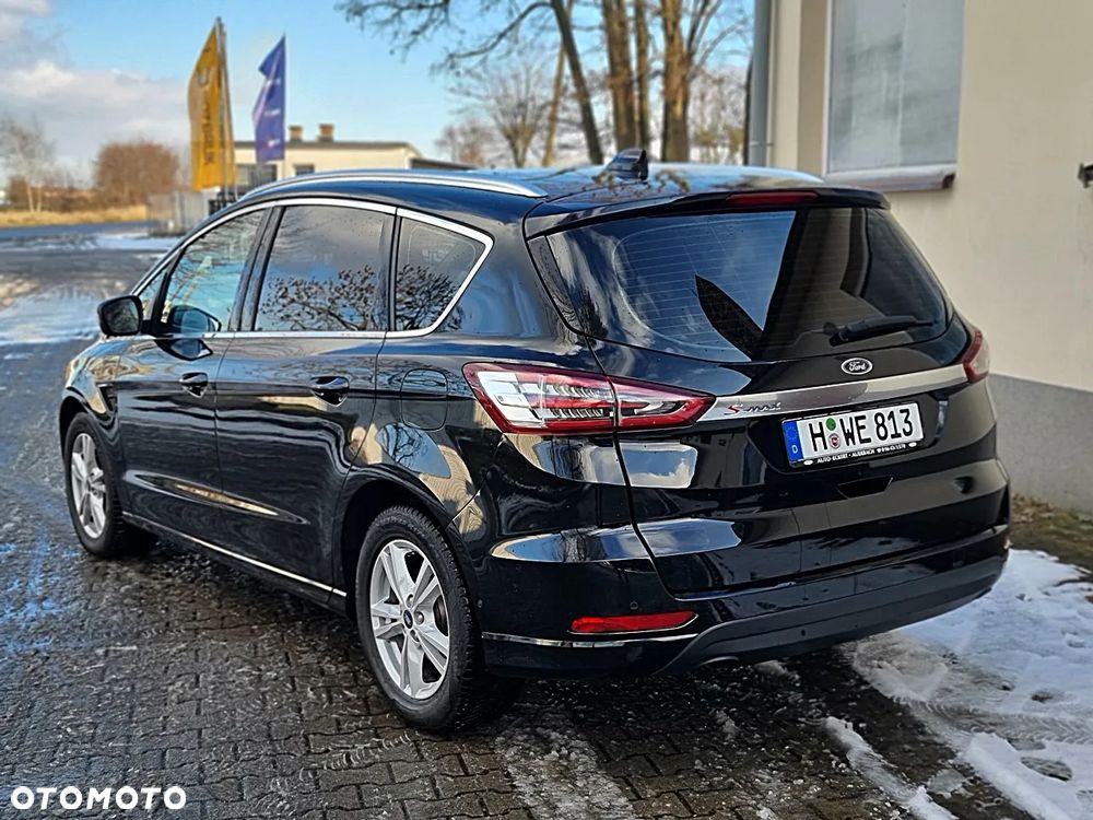 Ford S-Max - 14