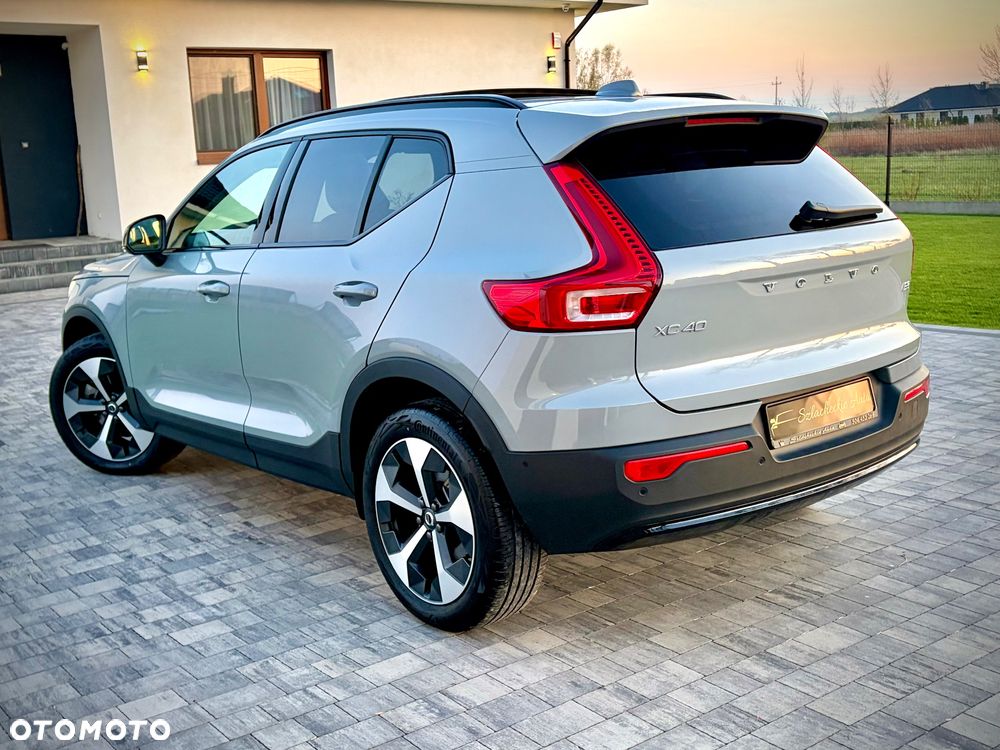 Volvo XC 40 B3 B DKG Plus Dark - 13