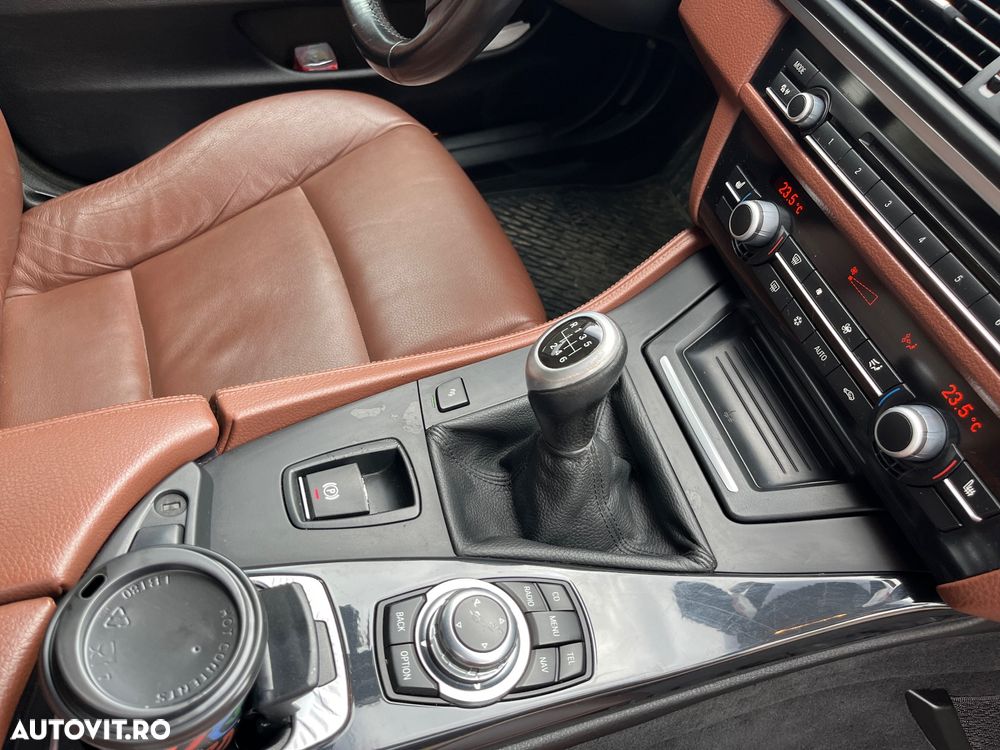BMW Seria 5 520d EfficientDynamics Edition - 11