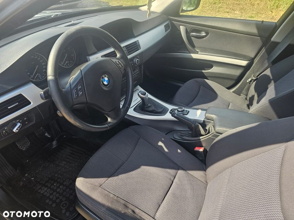 BMW Seria 3 316d - 5